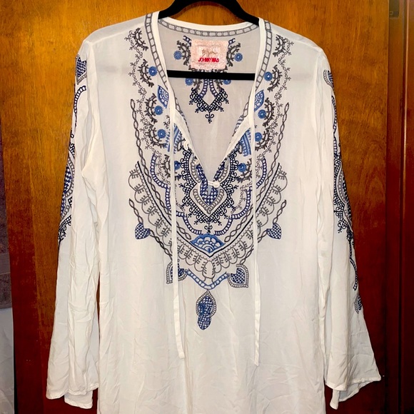 Johnny Was Tops - Johnny Was embroidered shirt/ tunic
Size Medium